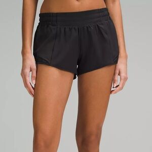 Lululemon Athletica Black Athletic Shorts Lightweight Performance 2.5 in Size 6